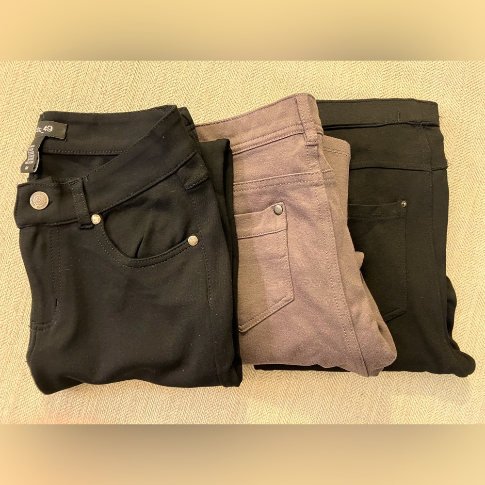 Size medium women’s/juniors leggings (3 pairs)